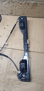 Mechanizm podnośnik szyby lewy przód przedni lewy Opel Zafira C 13260137 20951581 6
