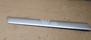 Listwa błotnika prawy tył tylna prawa Audi A3 8P 3D 8P3853984B 2
