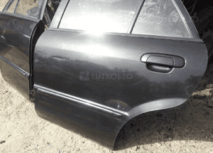 Mazda 323 bj 98-03 Sedan Drzwi Prawe lewe tył 16W 6