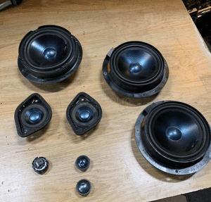 MERCEDES ml gl 164 r 251 głosnik zestaw HARMAN kardon na sztuki 1