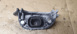 Łapa poduszka skrzyni biegów Dacia Logan 1.5 DCI 8200216113 1
