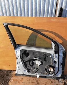 MERCEDES R 251 drzwi lewe srebrne 775 Przednie przód prawe 2