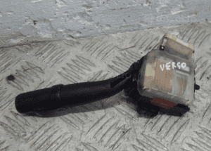 PRZEŁĄCZNIK KIERUNKOWSKAZÓW COROLLA VERSO II 2008R 2