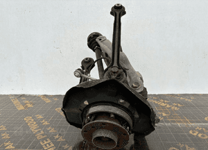 BMW 1 E81 / E87 Zwrotnica piasta tył Lewy - 16272 5