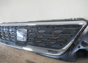Chrom znaczek grilla seat ibiza v 5 2017- 6
