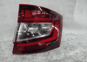 Skoda fabia iii kombi lampa tylna prawa 2