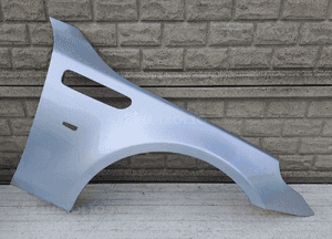 Bmw M5 5 v E60 E61 2003-2010 błotnik przedni prawy 1