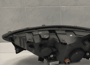 Iveco daily lift 2019R- lampa prawa przód przednia 9 pin 6