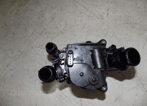 Bmw 3 G20 G21 330e moduł obudowa termostatu 8642560 5