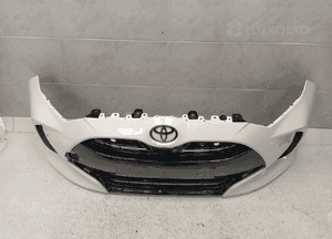 Toyota yaris 4 iv XP21 20- zderzak przód przedni grill atrapa chłodnicy kratki 4XPDC czujniki parkowania oryginał 9