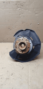 Zwrotnica piasta lewy tył tylna lewa BMW E93 2.0i 3