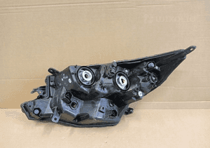Lampa prawa prawy reflektor toyota aygo x led zwykła 22- 2