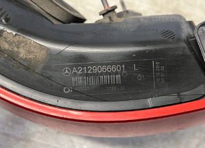 Mercedes E klasa W212 LAMPA ZESPOLONA LEWY TYŁ A2129066601 9