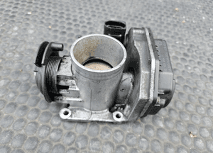Przepustnica Listwa Wtryskowa Wtryski Przewody Zaplonowe 1.0 1.4 VW Skoda Seat 21