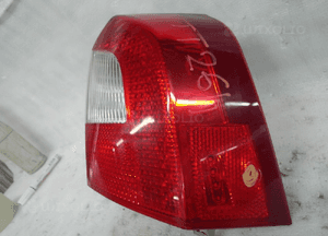Volvo V70 III XC70 TYLNIA TYLNA LAMPA PRAWA prawy tył LED 31276840 2