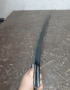 Bmw F33 listwa szyby czołowej prawa 8