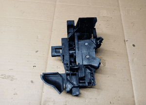 Uchwyt mocowanie chłodnicy lewy BMW M5 G30 F90 8632127 2