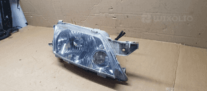Lampa prawy przód przednia prawa Mazda Premacy 3