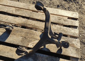 JEEP CHEROKEE LIBERTY KK 2.8 CRD WAHACZ LEWY PRAWY PRZÓD DOLNY ORYG ZDROWY 10