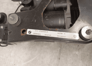 Bmw X6 E71 X5 E70 4.4 V8 kompresor pompa zawieszenia nivo 6789938 4