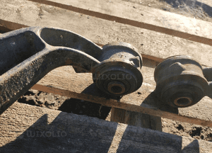 JEEP CHEROKEE LIBERTY KK 2.8 CRD WAHACZ LEWY PRAWY PRZÓD DOLNY ORYG ZDROWY 3