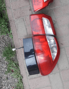Mazda 626 GF lift 97-02 Lampa prawa lewa  tylna tył  prawa lewa 4
