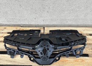 Atrapa grill przód renault clio iv 4 2012- cały 1