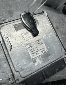 MERCEDES E 212 207 C 204 komputer ECU OM 651   klucz A 6511500126 1