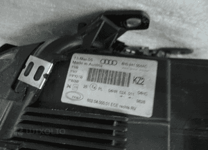 Audi A4 cario idealna lampa przednia prawa 4