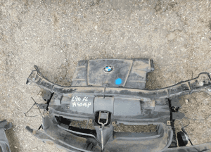 BMW E90 FL LIFT pas przedni nr A40148 WYSYŁKA 2