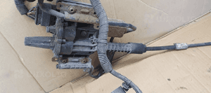 Mechanizm hamulca ręcznego elektryczny Citroen C5 III Opel Zafira 13386364 13389454 10