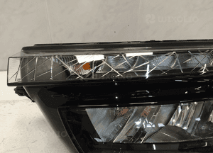 Skoda kamiq lampy reflektory przód przednie lampa reflektor lewa prawa 17