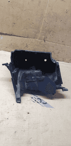 Obudowa skrzynka bezpieczników Renault Scenic II 8200356340 8200356337 8