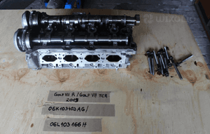 Głowica wałki vw golf vii r audi S3 2.0 tsi 06K103403AG  2019 1