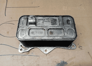 Chłodnica oleju chłodniczka Mercedes E-Klasa W213 2.0 CDI A6541800265 1