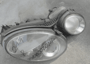 MERCEDES E 211 lampa prawa H7 uszkodzona 1