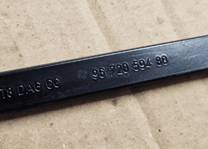 Peugeot 3008 ramie wycieraczki przod prawe  lewe 9683098980 9672059480 4