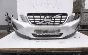 Zderzak przód halogeny spryskiwacze volvo XC60 i 426-26 1