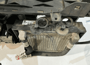 BMW 5 F10 / F11 530i Pas przedni kompletny - 14173 9