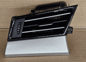 VW Passat B8 wlot powietrza kratka nawiewu