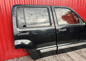 Jeep cherokee liberty kk drzwi prawy tył oryginał stan igła 2