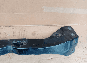 Pas przedni górny wzmocnienie Mercedes ML W163 3