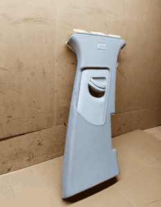 Osłona poszycie słupka prawa Audi A6 C6 4F0867244A 3