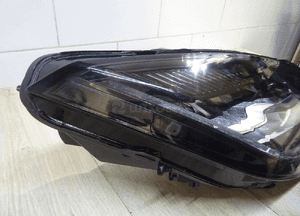 Jaguar E-Pace Lampa LED Prawa Przód M9C3-13W029-BD 4