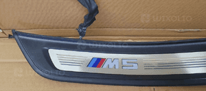 Listwa progowa progu lewy tył tylna lewa podświetlana BMW M5 G30 F90 8061071 2