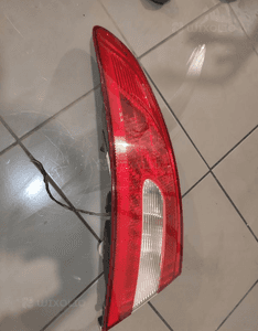 Jaguar xf X250 sedan lampa tył lewa w błotnik tylna europa oryg b.ładna 15