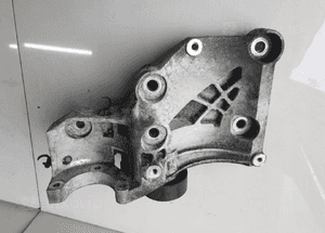 Opel insignia 2.0 cdti łapa alternatora 55562863 3