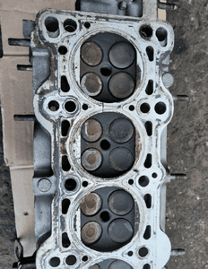 Mazda 323 323f BJ 98-03 1.5 1.5 16V  ZL  Głowica Silnika z wałki 6