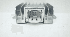 WZMACNIACZ HARMAN MERCEDES W223 W447 A2439008400 5