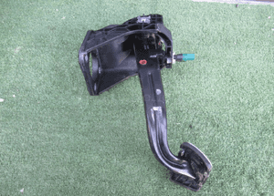Pedał stopu kia stinger 3.3 V6 benzyna automat 1